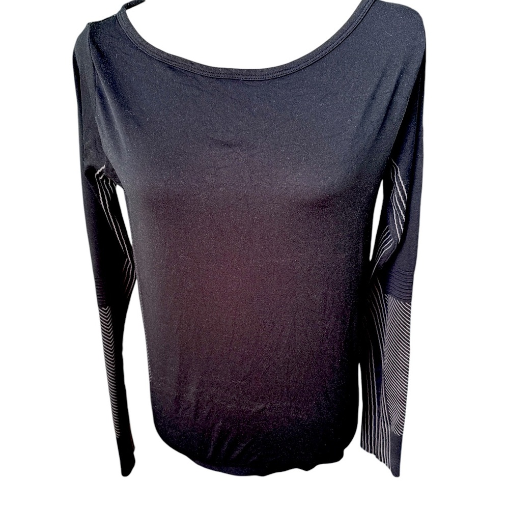 Nike, Better World, Long Sleeve Reflective Dri-Fit Running Top, Size Sma